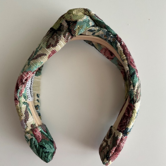 Autumn Adeigbo Wallpaper Floral Twist Headband - Picture 2 of 6
